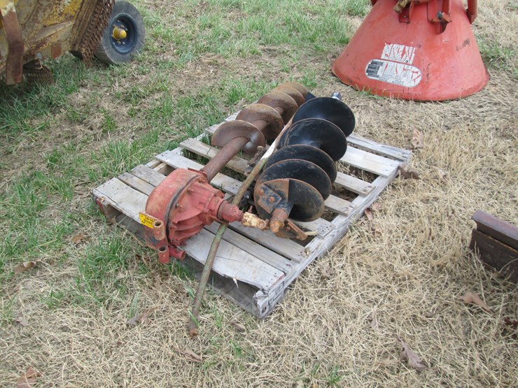 #38168-•-(1)-10"-auger-(1)-12"-auger-(2)-post-hole-gear-box-&-augers-image-1