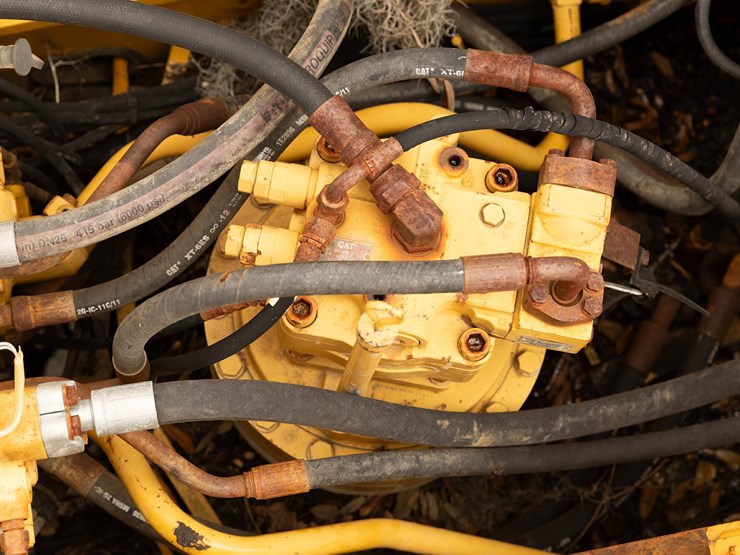 2013-caterpillar-324e-image-20