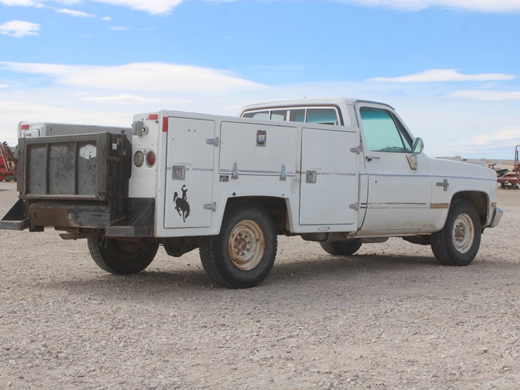 1984-chevrolet-c20-image-8