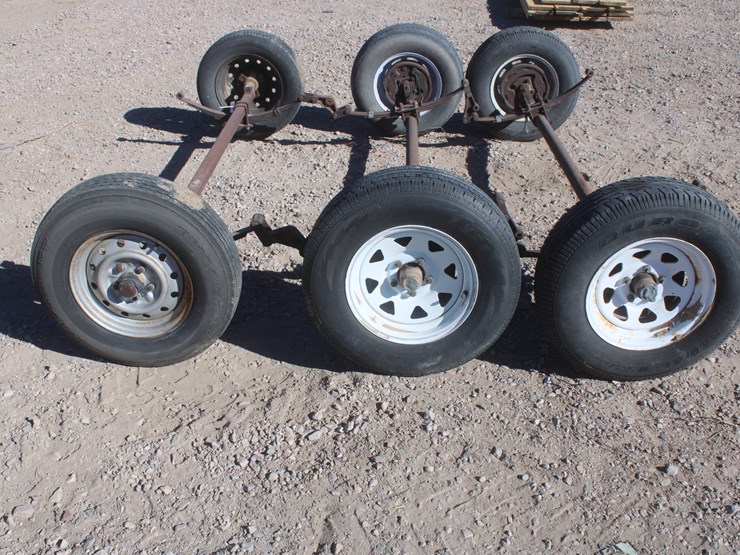 #3089-•-3-axles-with-springs-and-tires-image-2