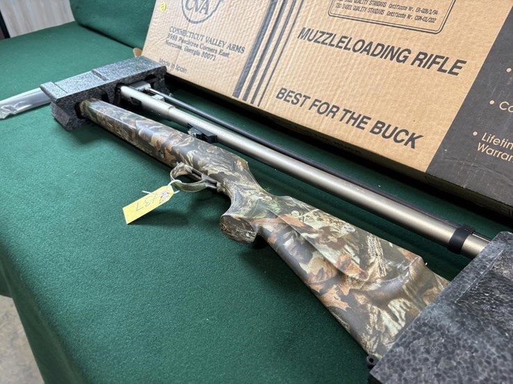 nib-cva-hunter-bolt-magnum-45cal-muzzleloader-image-4