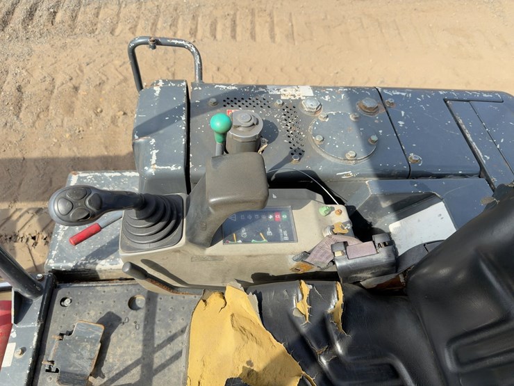 2007-takeuchi-tb135-image-26