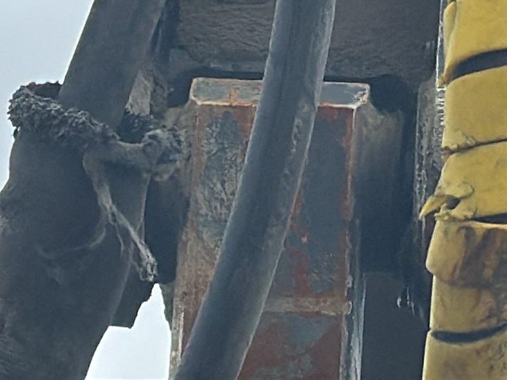 2007-deere-437c-image-23