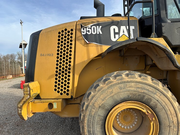 2012-caterpillar-950k-image-25