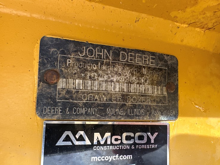 2006-deere-700j-image-53