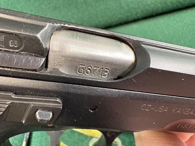 cz-85-combat-9mm-pistol-&-cz-22lr-conversion-image-8