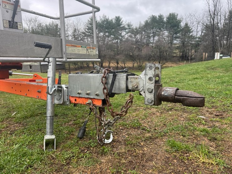 2016-jlg-t500j-image-32