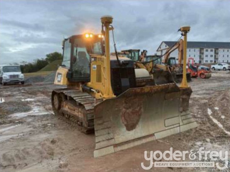 2014-caterpillar-d6k2-xl-image-6