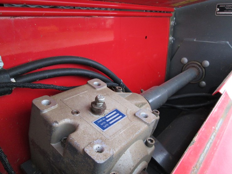 massey-ferguson-1745-image-18