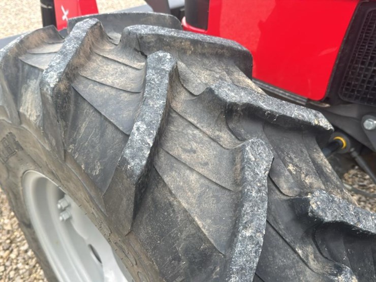 2023-massey-ferguson-4707-image-17