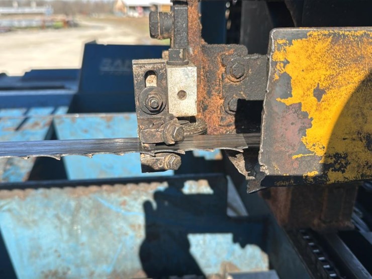 #142-•-2009-baker-3665d-portable-bandmill-image-12