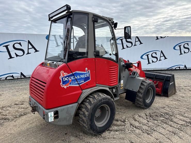 2014-takeuchi-tw40-image-5