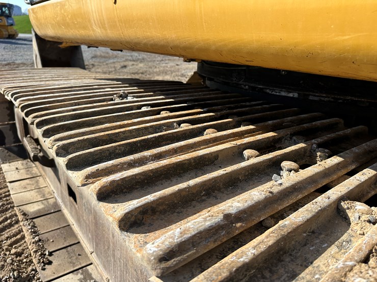 2011-caterpillar-336dl-image-69