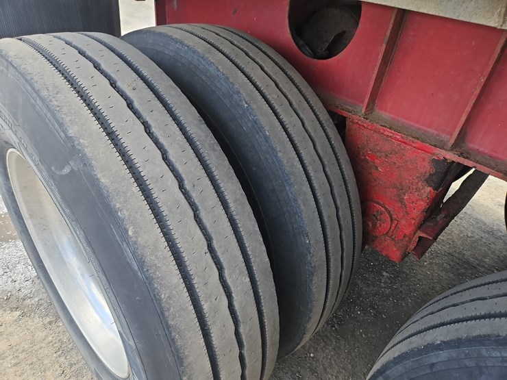 2001-j&j-aluminum-28'-tri/a-dump-trailer-image-13