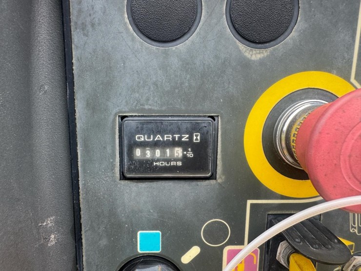 2016-jlg-t500j-image-39