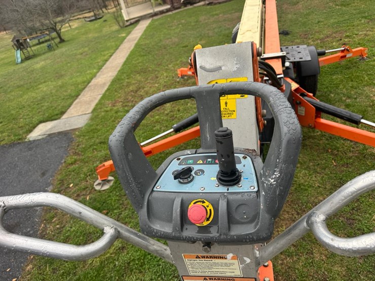 2016-jlg-t500j-image-33