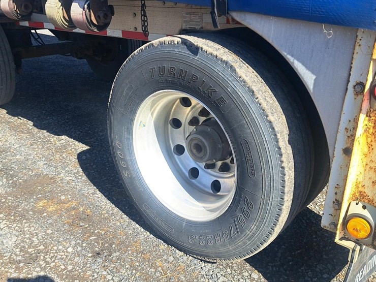 #131-•-2005-reitnourer-curtain-trailer-image-34