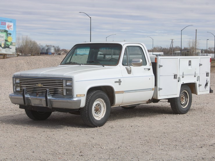 1984-chevrolet-c20-image-2