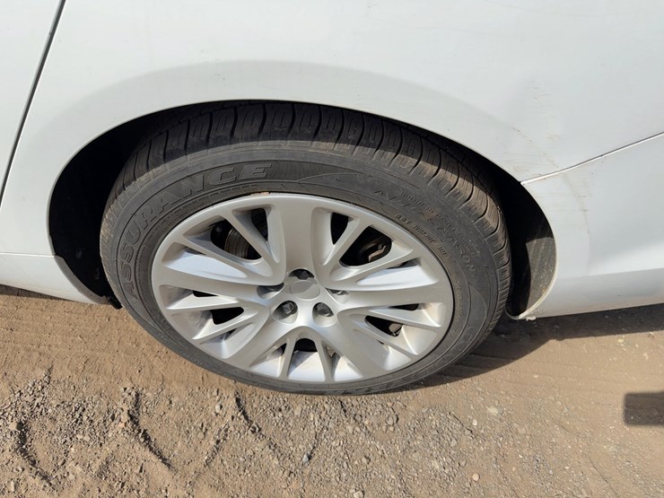 2015-chevrolet-impala-ls-automobile-image-10