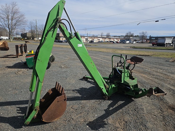 backhoe-attachment-image-1