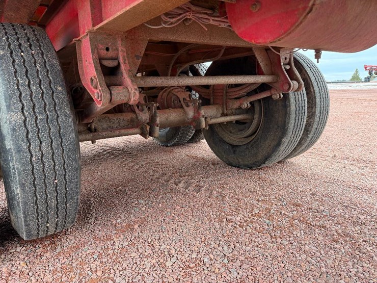 #303-•-lot-303-image-19