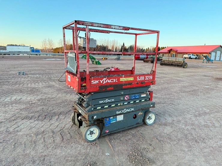 2016-skyjack-sjiii3219-image-1