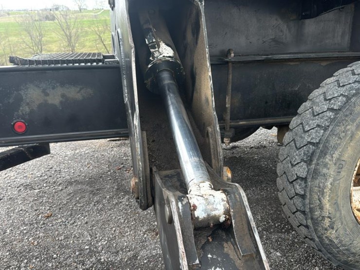 2007-deere-437c-image-39