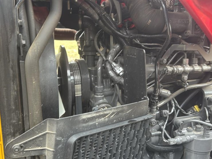 2023-massey-ferguson-4707-image-25
