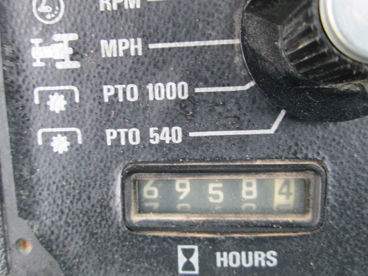 1977-international-886-image-43