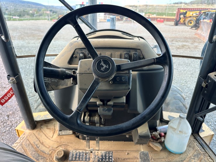 2011-deere-310sj-image-37