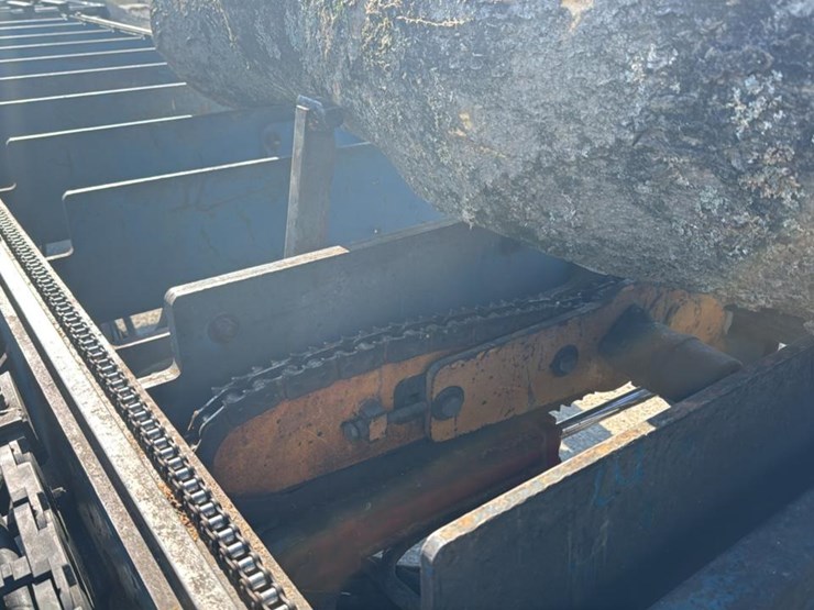 #142-•-2009-baker-3665d-portable-bandmill-image-31