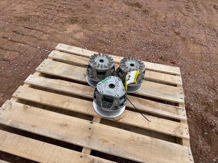 john-deere-gator-image-2