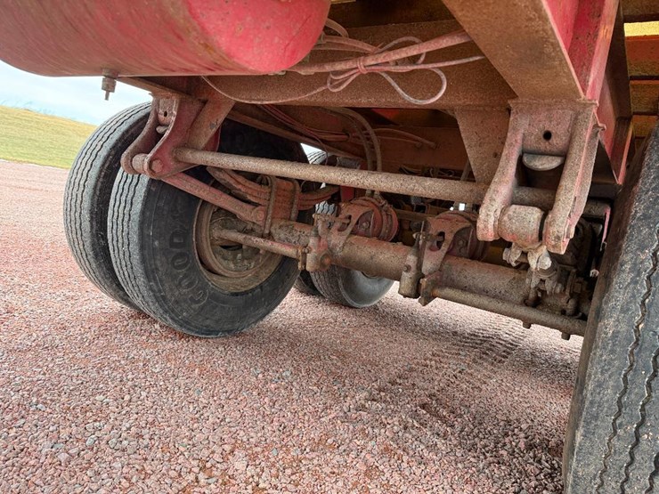 #303-•-lot-303-image-10