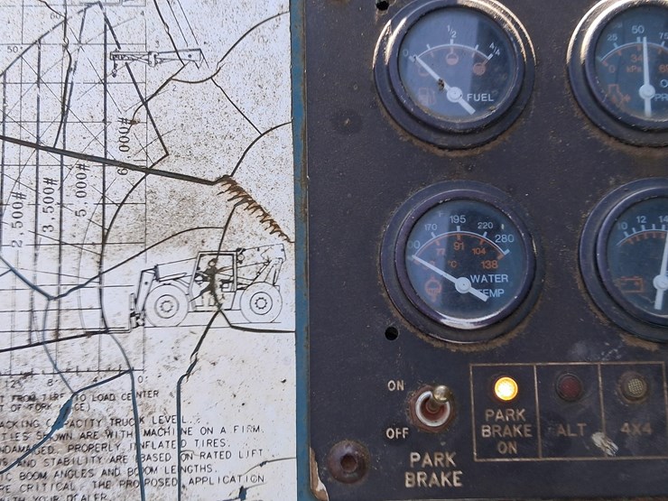 #102-•-1992-gradall-524-telehandler-image-15