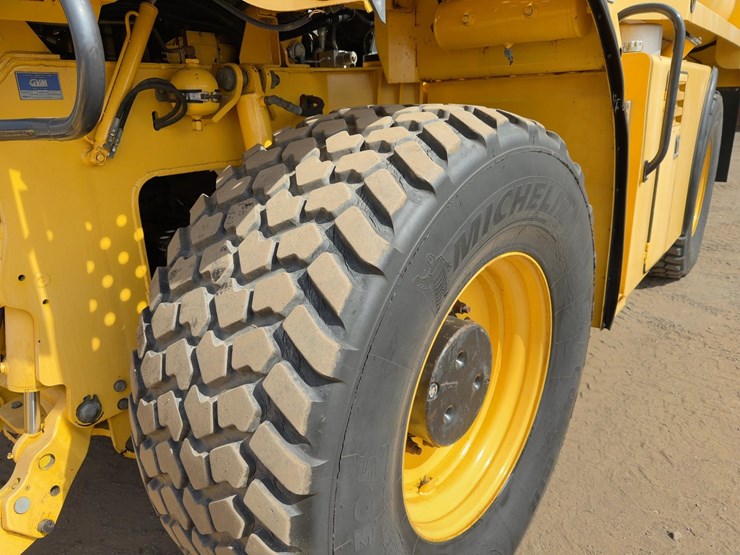 2012-gvm-ut5212-powerplatform-multipurpose-vehicle-image-16