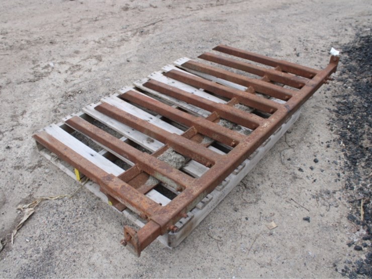 #7718-•-universal-stone-forks-for-bucket-image-4