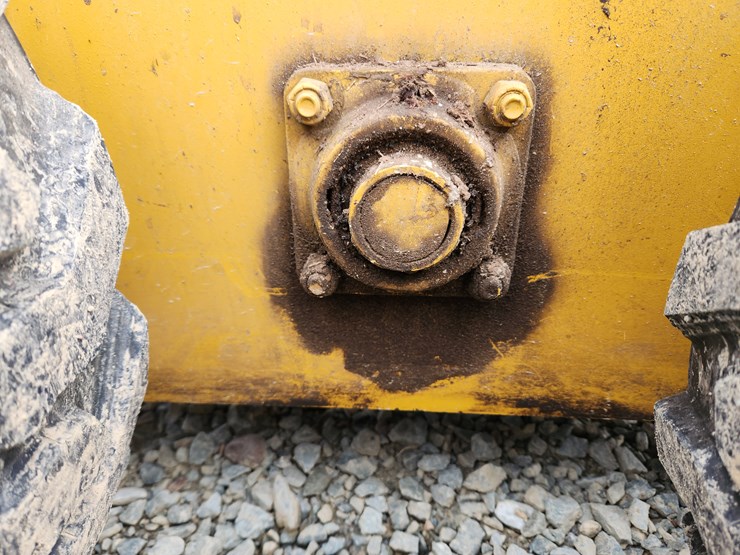 massey-ferguson-8-image-17