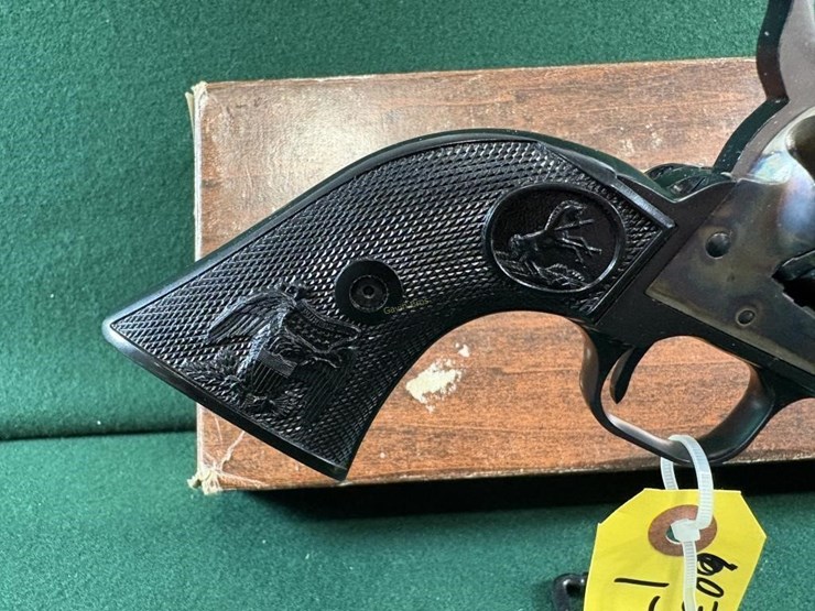 colt-new-frontier-22cal-revolver-image-5