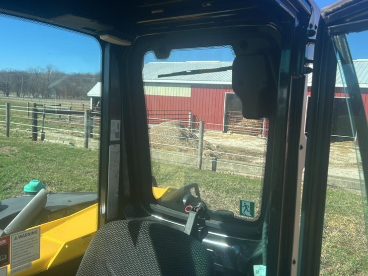 #101-•-2023-gehl-gct3-14-telehandler-image-29