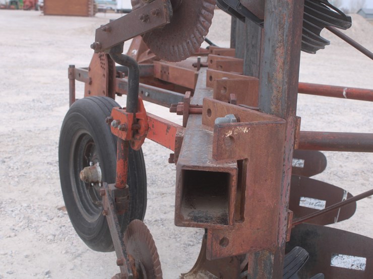 international-140-image-21