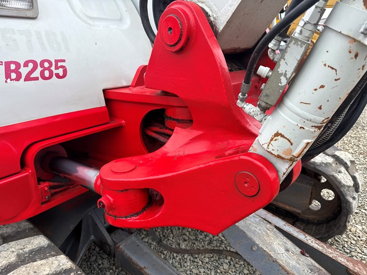 takeuchi-tb285-image-25