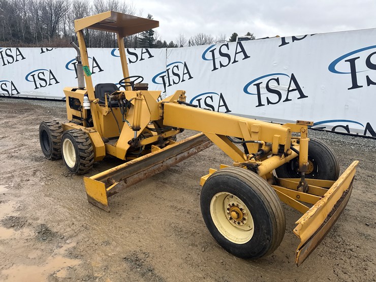 massey-ferguson-8-image-7