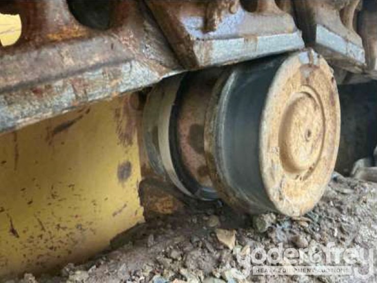 2014-caterpillar-d6k2-xl-image-15