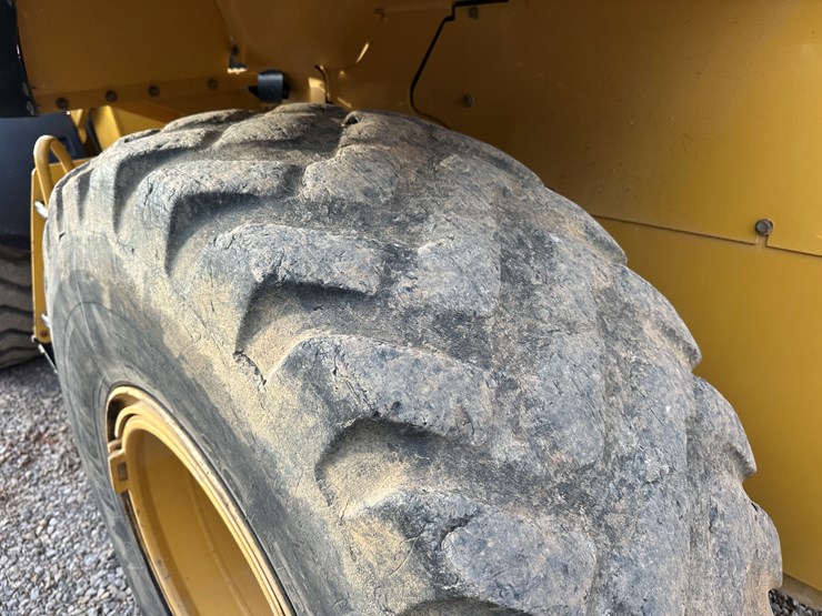 2016-caterpillar-938m-image-47