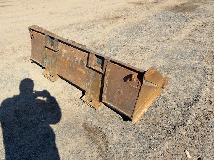 kubota-80"-gp-bucket-with-boce-image-3