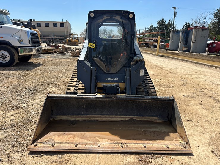 2019-deere-317g-image-8