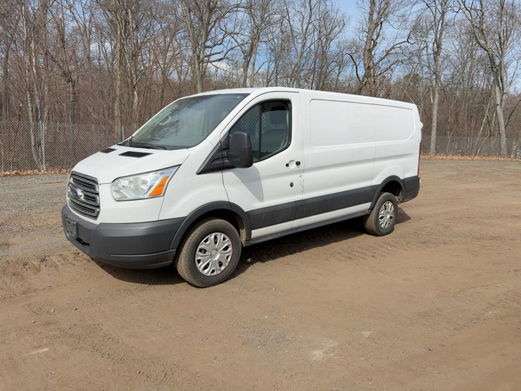 2016-ford-transit-image-1