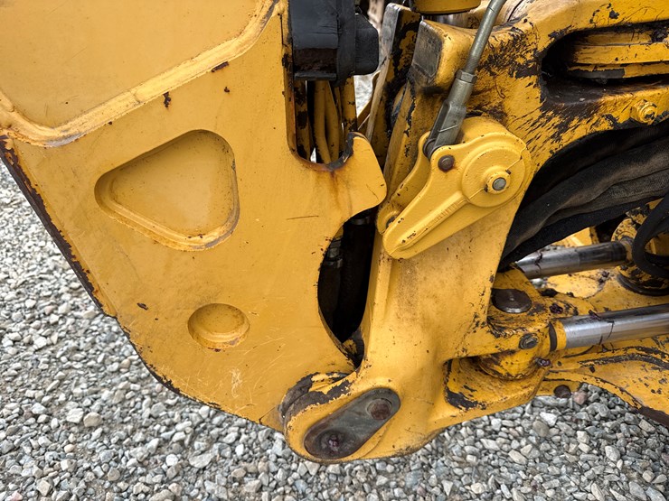 2001-deere-310sg-image-43