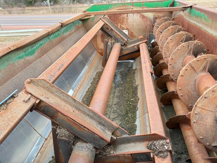 john-deere-127-image-25