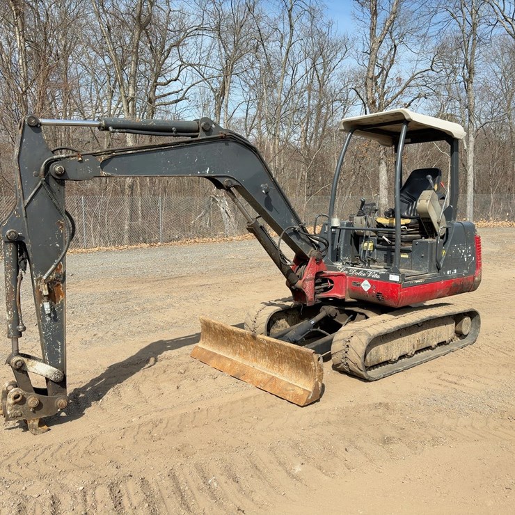 2007 TAKEUCHI TB135